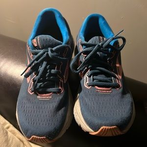 Brooks Transcend running 7 women’s